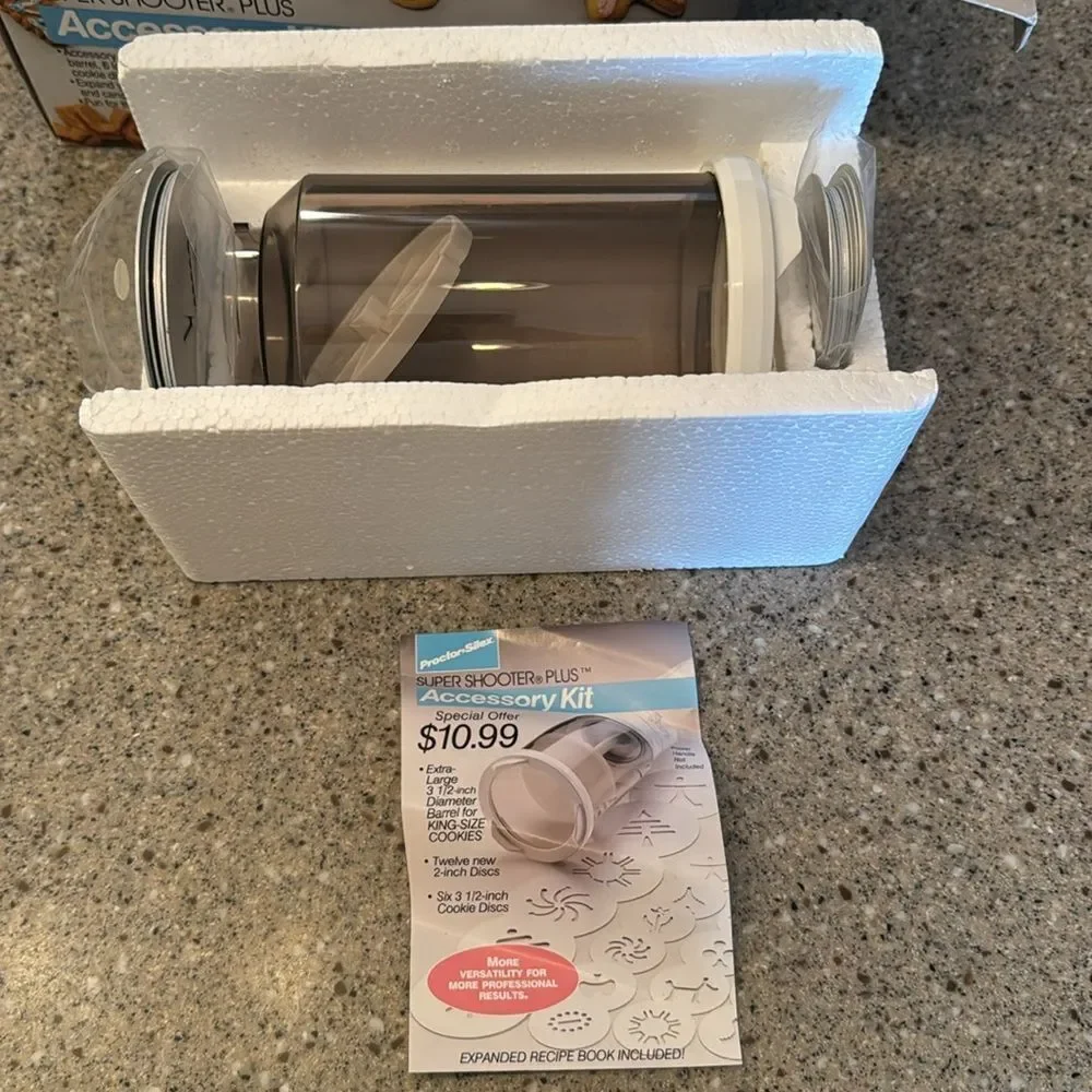 PROCTOR SILEX Vintage Super Shooter Plus Cookie Press & Accessory Kit